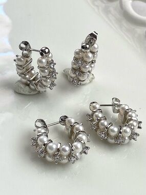 E144-Handmade Premium Round Baby Pearl Braided Hoop Earring